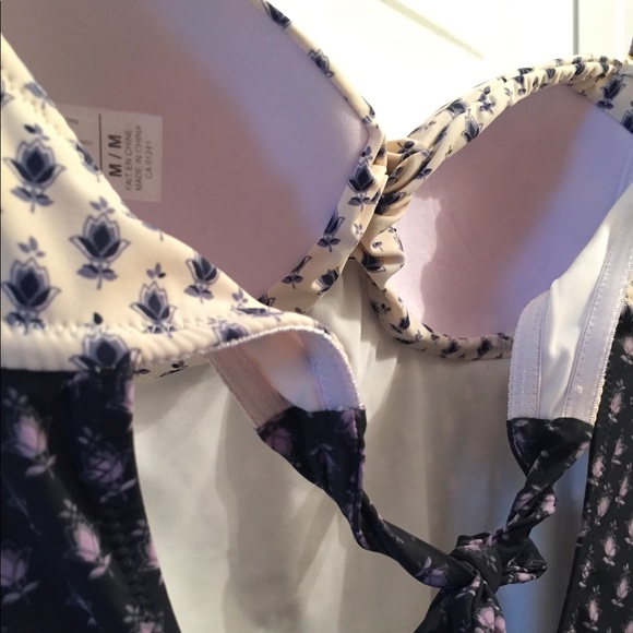 Simon's Retro Style Navy Blue & White Swimsuit - Picture 4 of 8